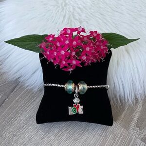 💚 BRIGHTON Two Transparent Green Love Beads With Brushed Gold Edges & Love Charm